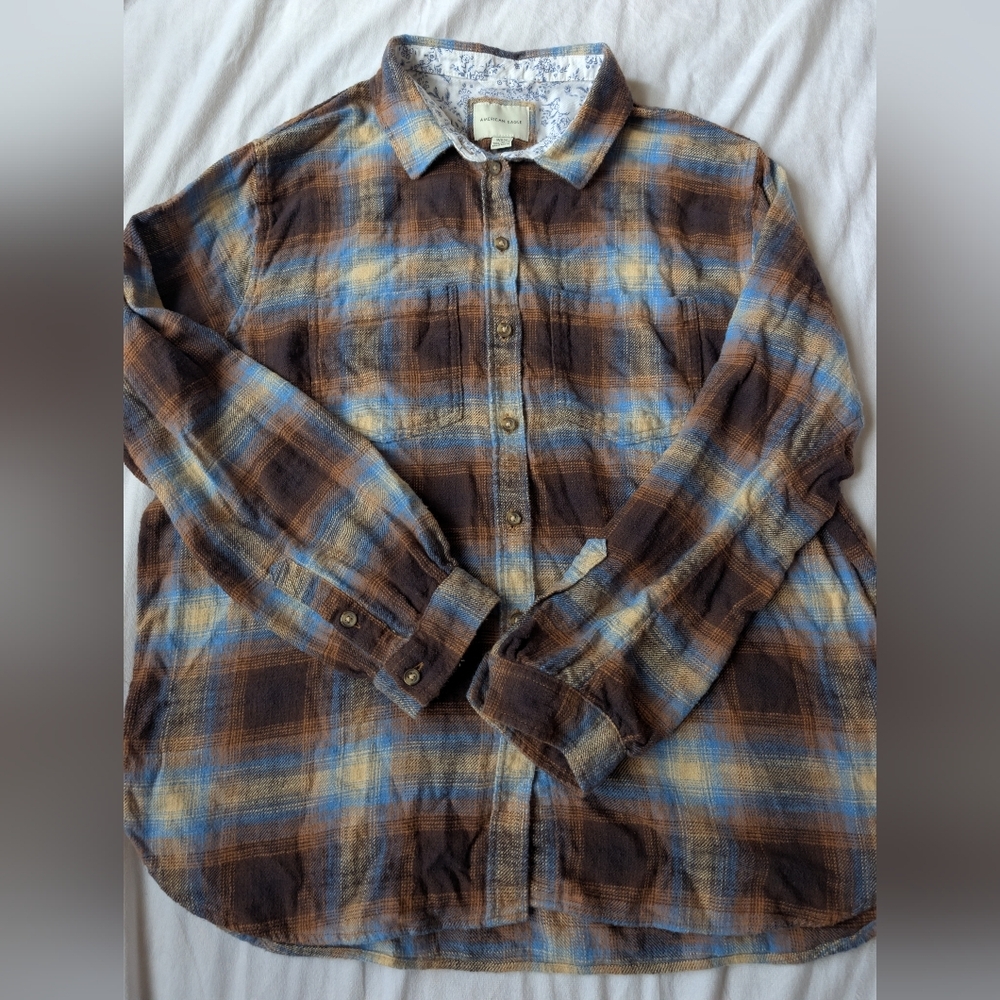 American Eagle Plaid Button Down Size Medium